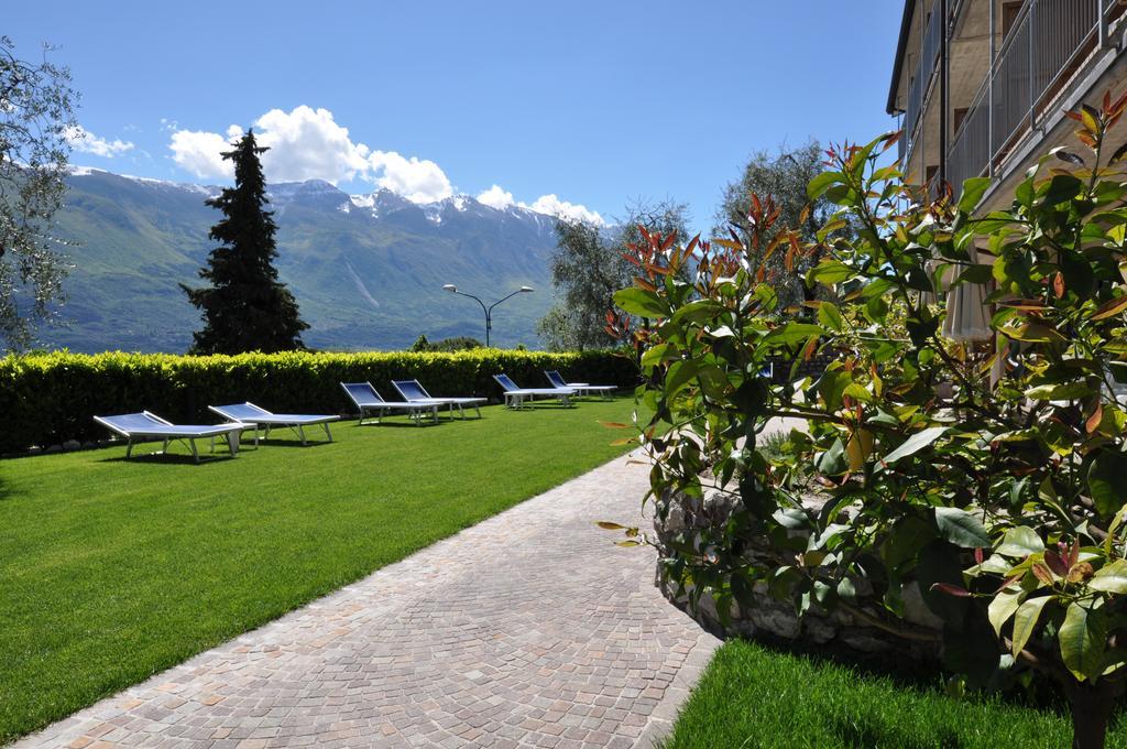 Hotel Rosemarie Limone sul Garda Luaran gambar
